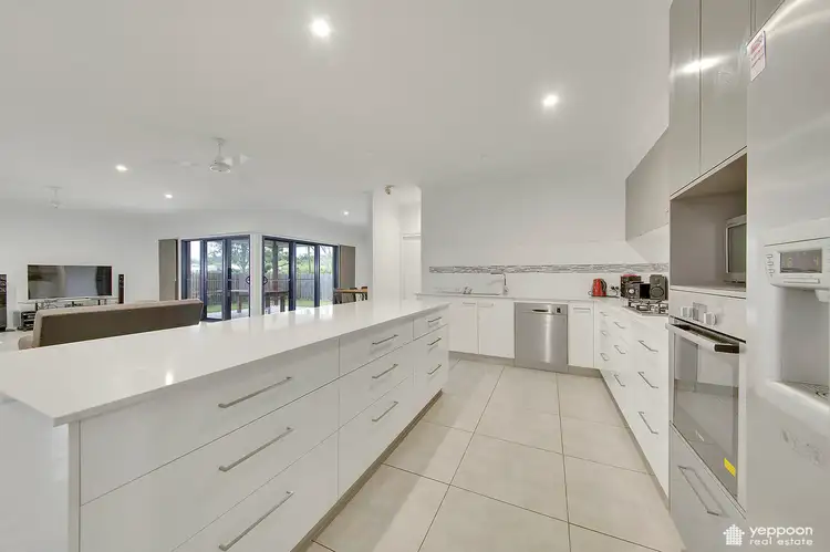 Third view of Homely unit listing, 2/28 Mahogany Way, Lammermoor QLD 4703