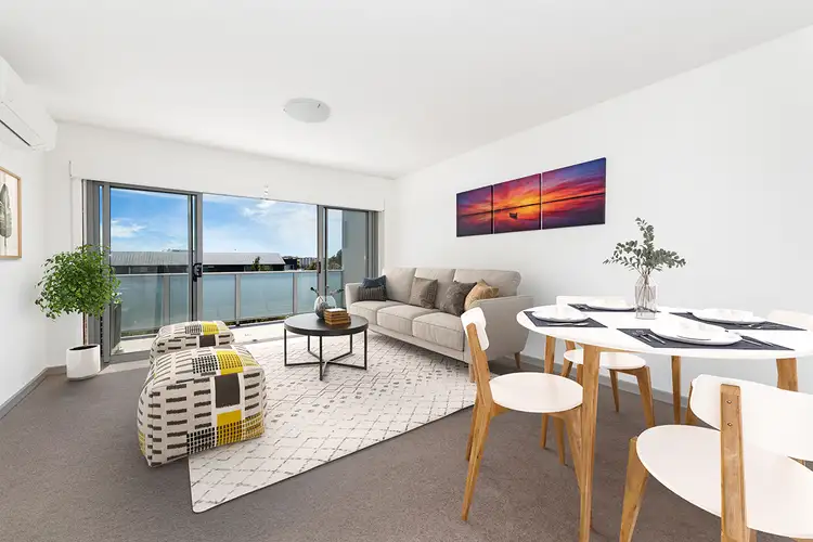 42/41 Clare Burton Crescent, Franklin ACT 2913