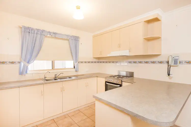 Fifth view of Homely townhouse listing, 98 Indi Avenue, Red Cliffs VIC 3496