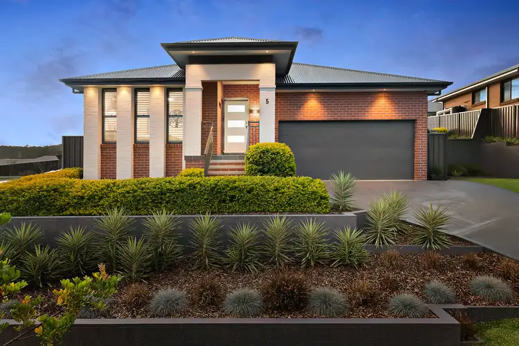 5 Seacrest Drive, Cameron Park NSW 2285