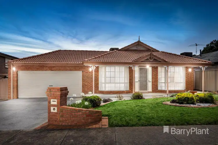 16 Rule Close, Mill Park VIC 3082