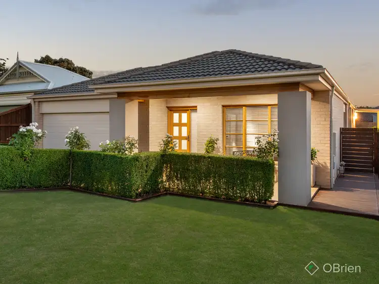 Second view of Homely house listing, 7 Brokenwood Court, Langwarrin VIC 3910