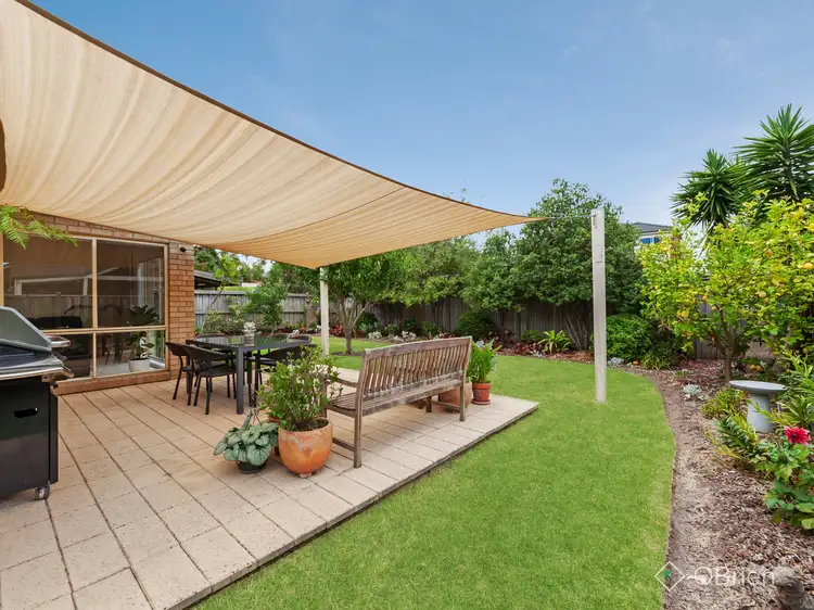 7/16 Pepperbush Crescent, Langwarrin VIC 3910