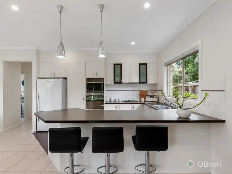 Second view of Homely house listing, 7/16 Pepperbush Crescent, Langwarrin VIC 3910