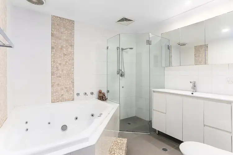 Fifth view of Homely apartment listing, 4/11 Waratah Street, Cronulla NSW 2230