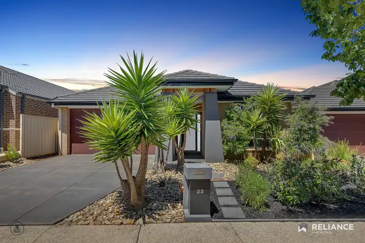 23 Aberfeldie Way, Caroline Springs VIC 3023