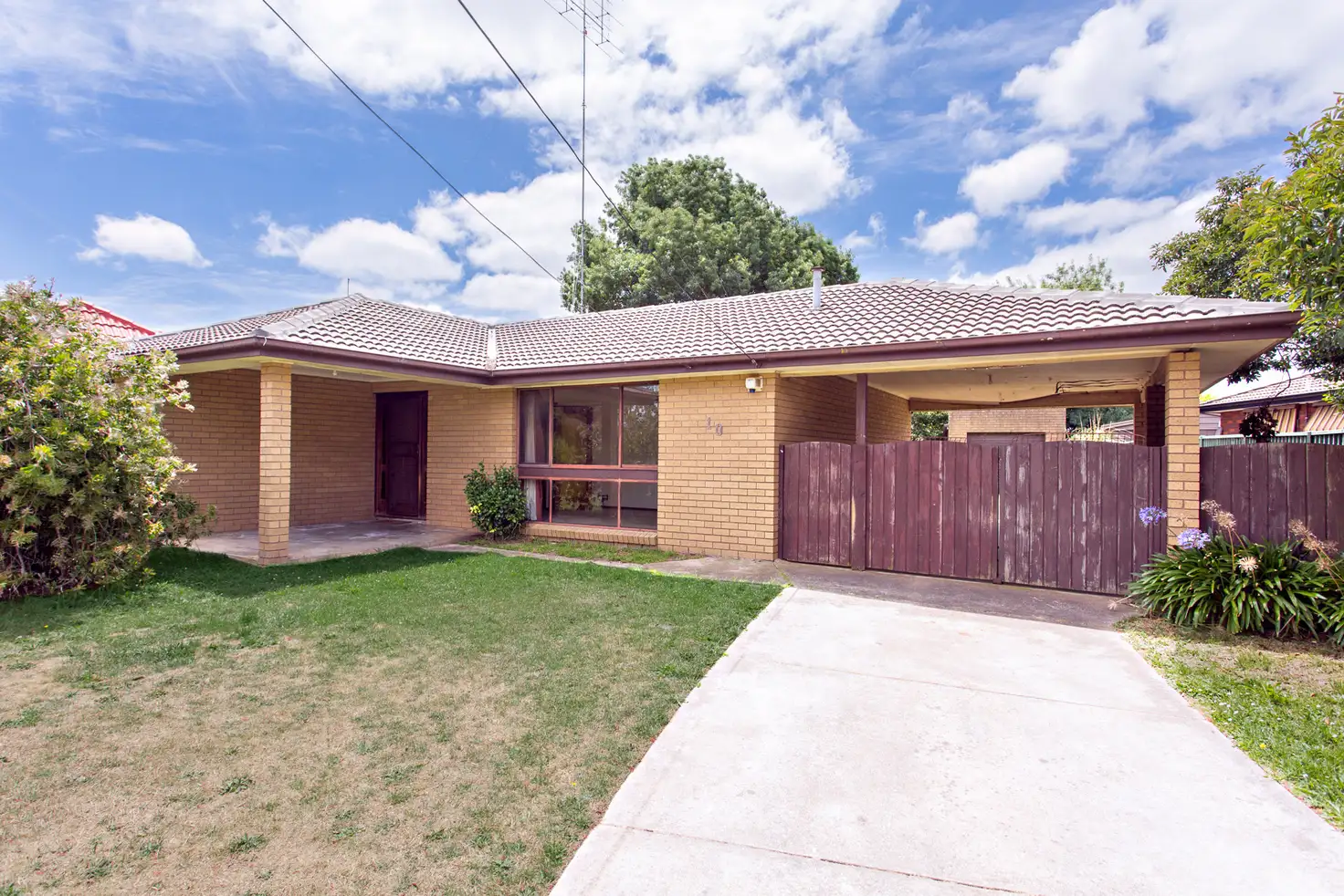 Main view of Homely house listing, 10 Marie Crescent, Wendouree VIC 3355