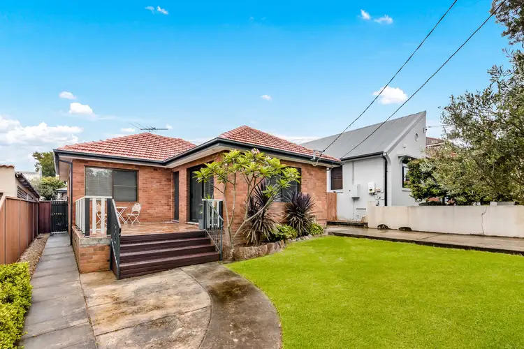 39 Arinya Street, Kingsgrove NSW 2208