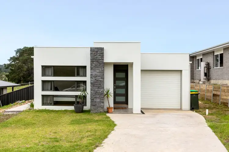 62 Parbery Ave Avenue, Bermagui NSW 2546