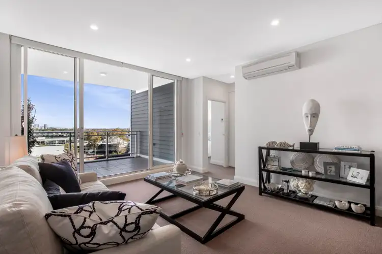 805/17 Woodlands Avenue, Breakfast Point NSW 2137