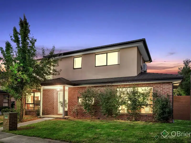 Main view of Homely townhouse listing, 3/2-4 Edinburgh Drive, Beaconsfield VIC 3807