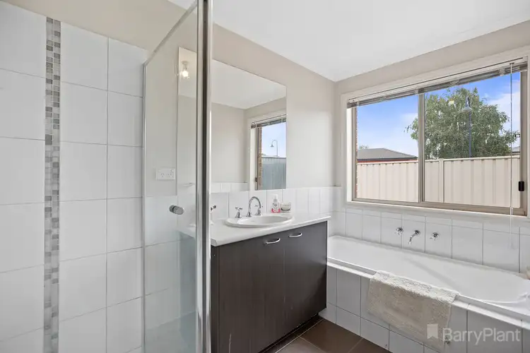 Fifth view of Homely house listing, 59 Brentwood Boulevard, Strathfieldsaye VIC 3551