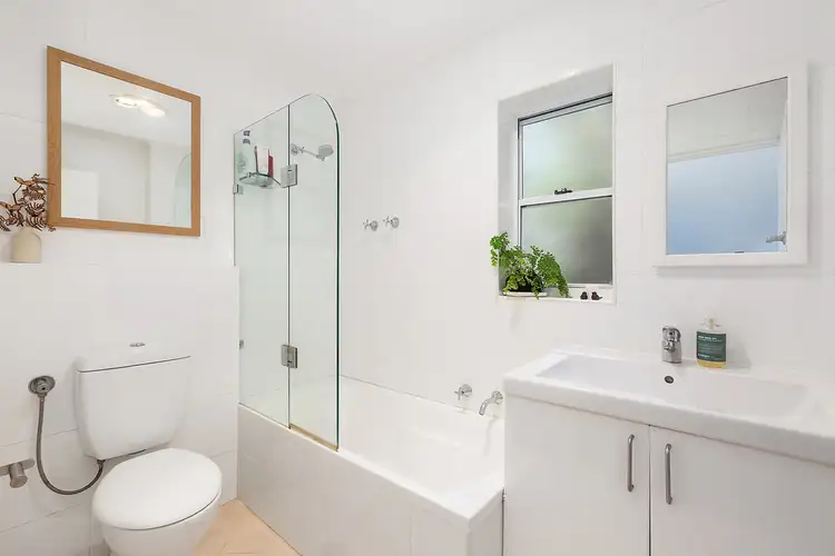 Fifth view of Homely unit listing, 2/80 Bent Street, Neutral Bay NSW 2089