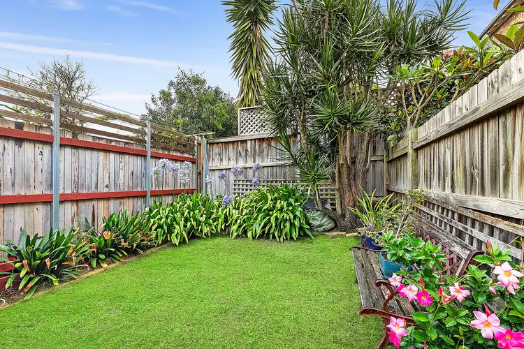 Third view of Homely apartment listing, 4/4 Devonshire Street, Crows Nest NSW 2065