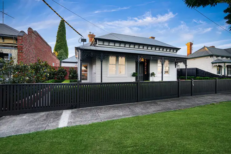 433 Drummond Street North, Lake Wendouree VIC 3350