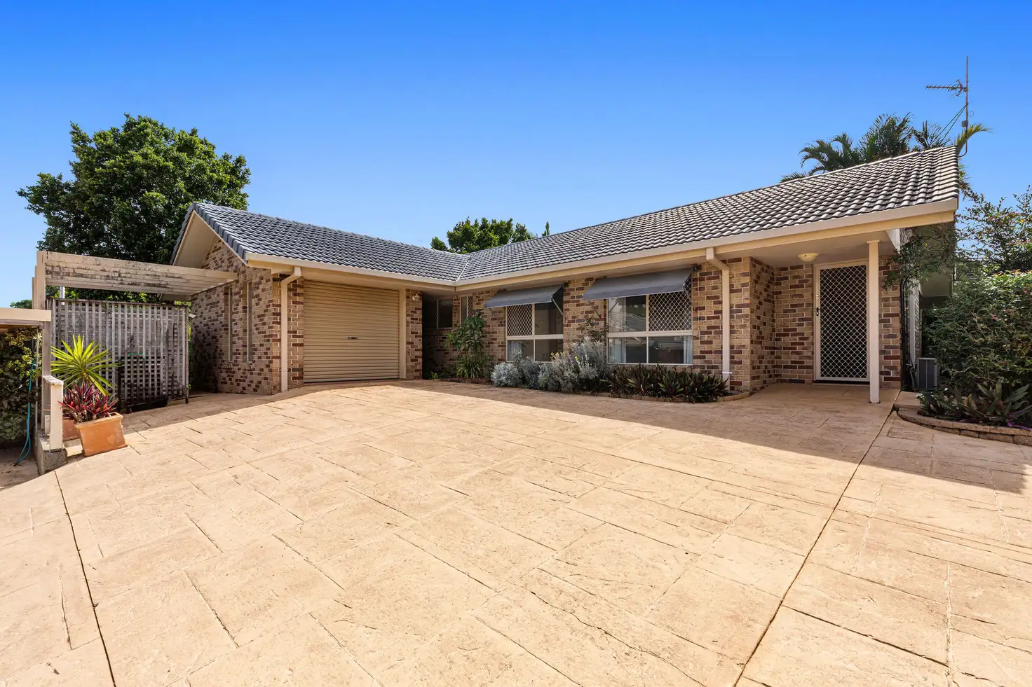 Main view of Homely house listing, 2/23 Clithero Avenue, Buderim QLD 4556