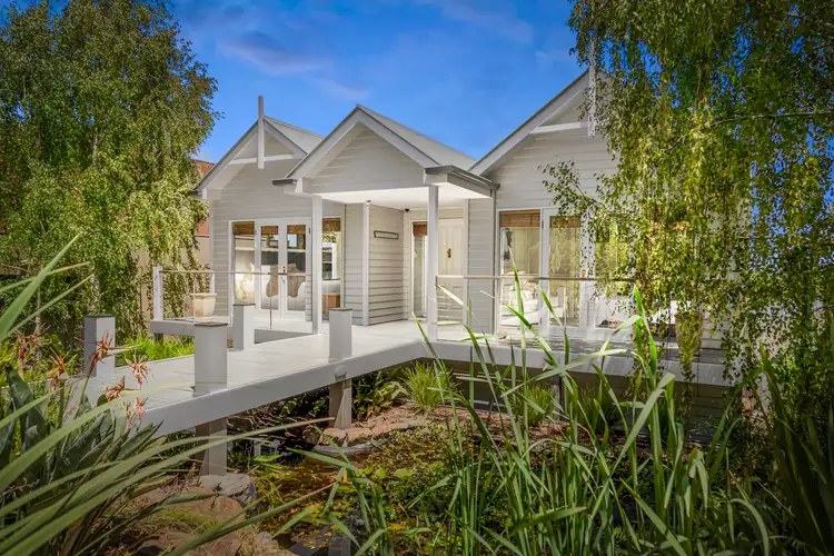 2 Somers Close, Mccrae VIC 3938