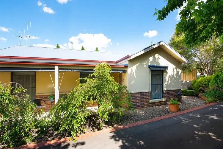 Main view of Homely unit listing, 2/3 Maldon Road, Castlemaine VIC 3450