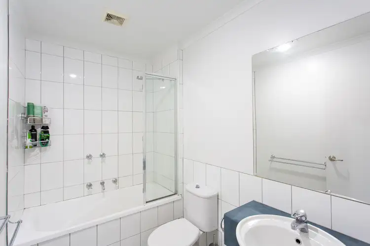 Sixth view of Homely apartment listing, 2/6 Bath Lane, Ballarat Central VIC 3350
