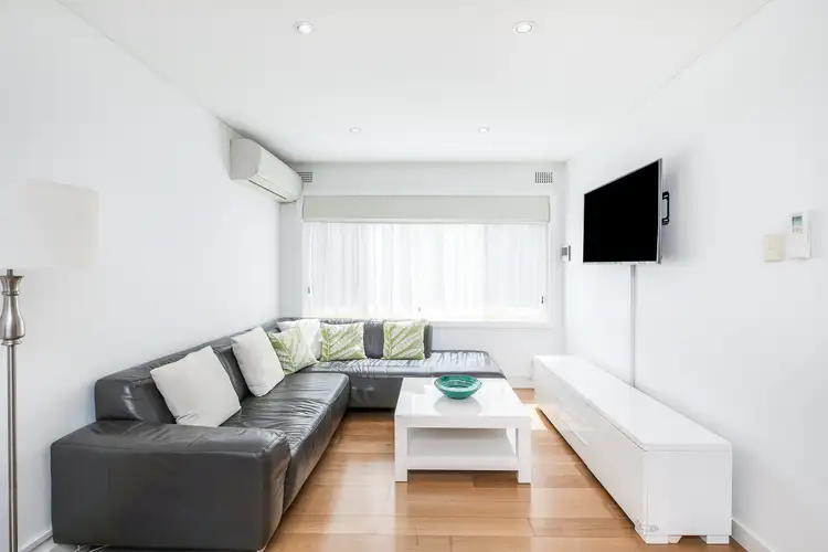 Third view of Homely apartment listing, 5/62 Kingsway, Cronulla NSW 2230