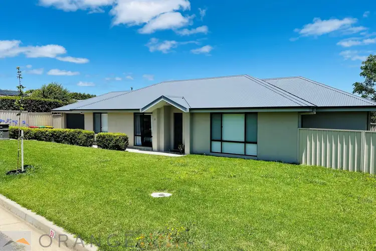 19 Holman Way, Orange NSW 2800