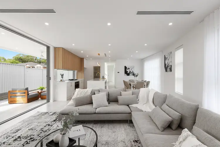 10 Mimosa Street, Westmead NSW 2145