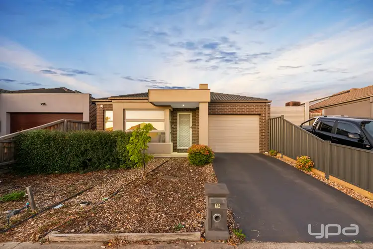 20 Woollahra Parade, Taylors Hill VIC 3037