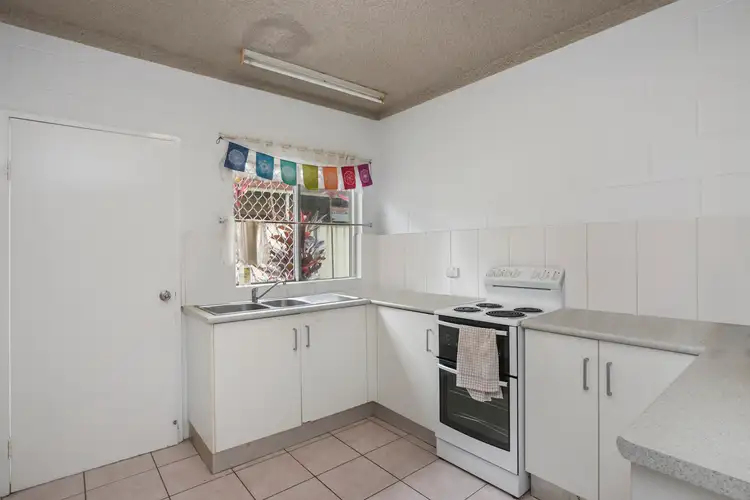 1/37 Winkworth Street, Bungalow QLD 4870