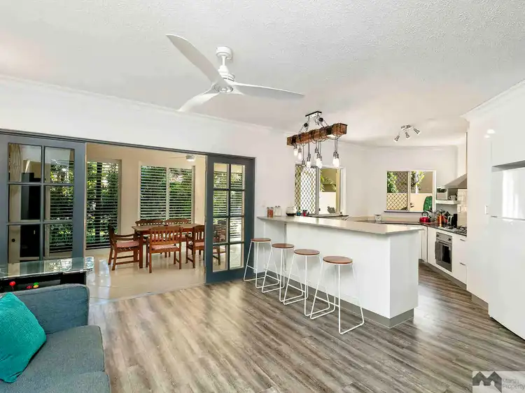 501/2-10 Greenslopes Street, Cairns North QLD 4870