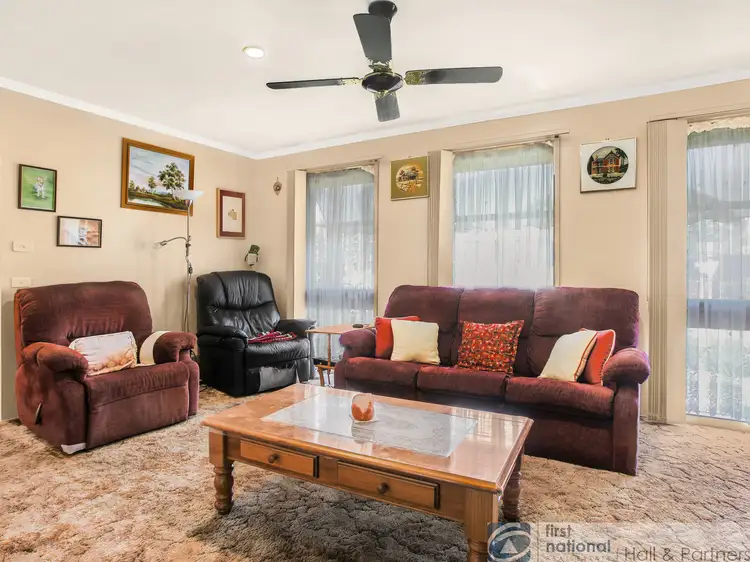 Second view of Homely house listing, 5 Cavendish Court, Endeavour Hills VIC 3802