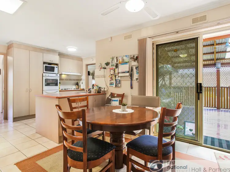 Fifth view of Homely house listing, 5 Cavendish Court, Endeavour Hills VIC 3802