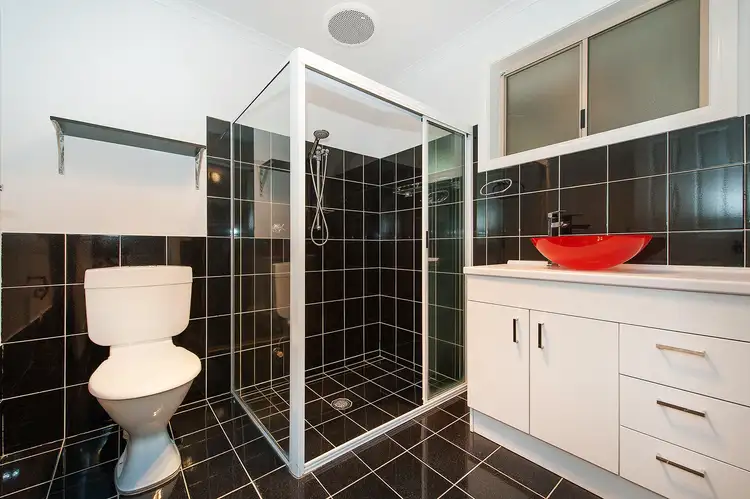 Seventh view of Homely house listing, 8 Marian Way, Lavington NSW 2641