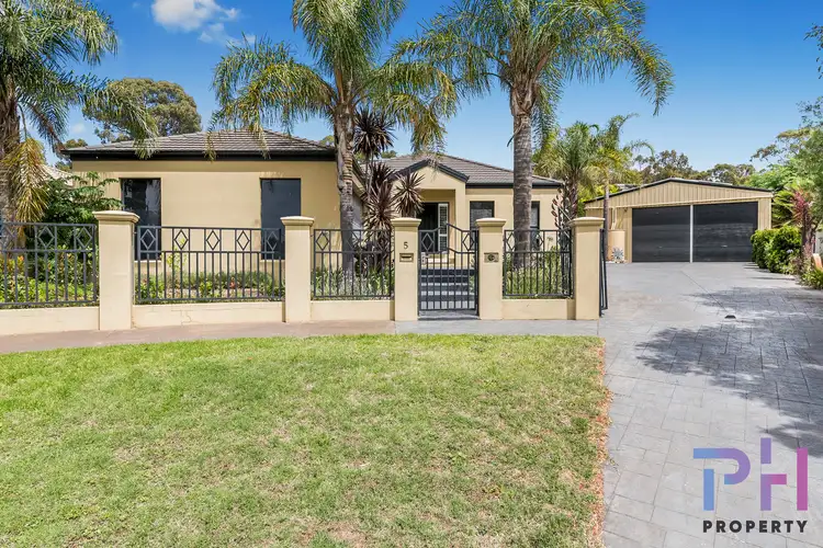 5 Fraser Court, Kangaroo Flat VIC 3555