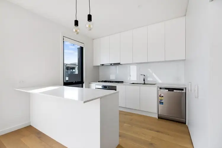 Second view of Homely townhouse listing, 2/473 Station Street, Bonbeach VIC 3196