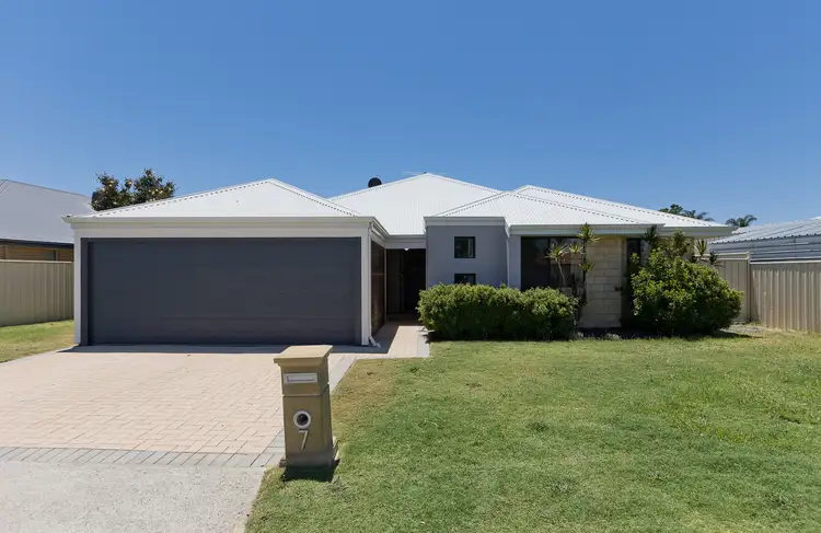 7 Kerrison Parade, Seville Grove WA 6112