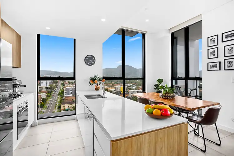 1002/15 Railway Parade, Wollongong NSW 2500