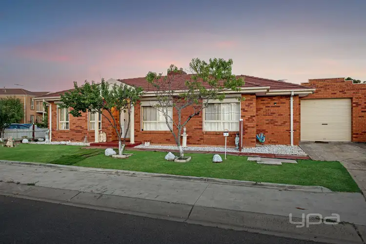 Main view of Homely house listing, 21 Columbia Circuit, Broadmeadows VIC 3047
