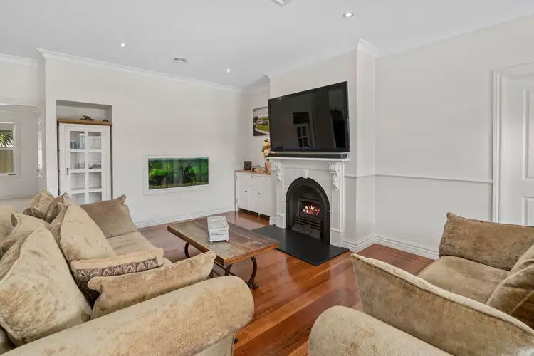 Fifth view of Homely house listing, 2 Arnup Court, Darley VIC 3340
