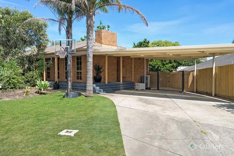 11 Royston Court, Carrum Downs VIC 3201