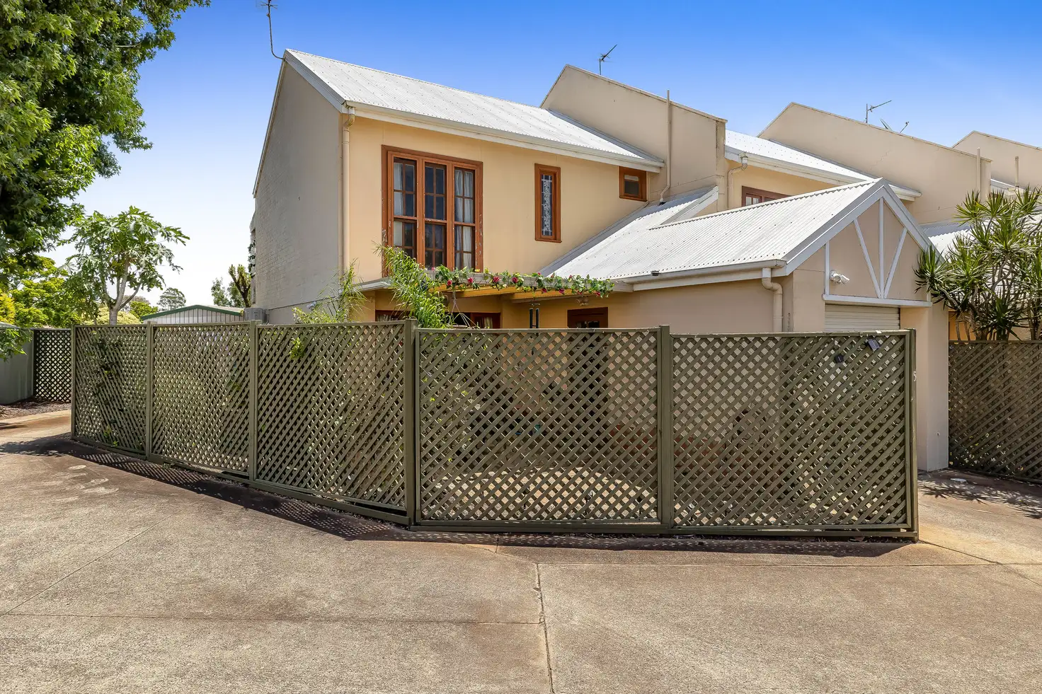 Main view of Homely townhouse listing, 5/2 Sharon Court, Darling Heights QLD 4350