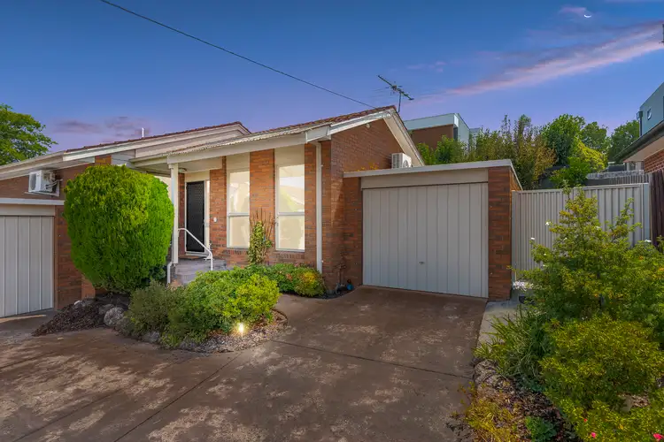 2/9 Bullen Street, Doncaster East VIC 3109