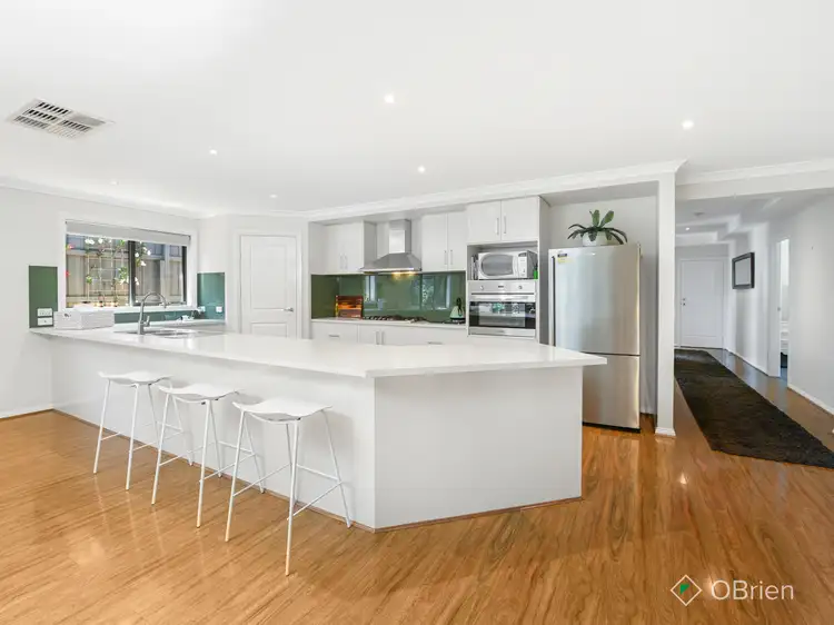 Second view of Homely house listing, 1 Selwyn Court, Skye VIC 3977