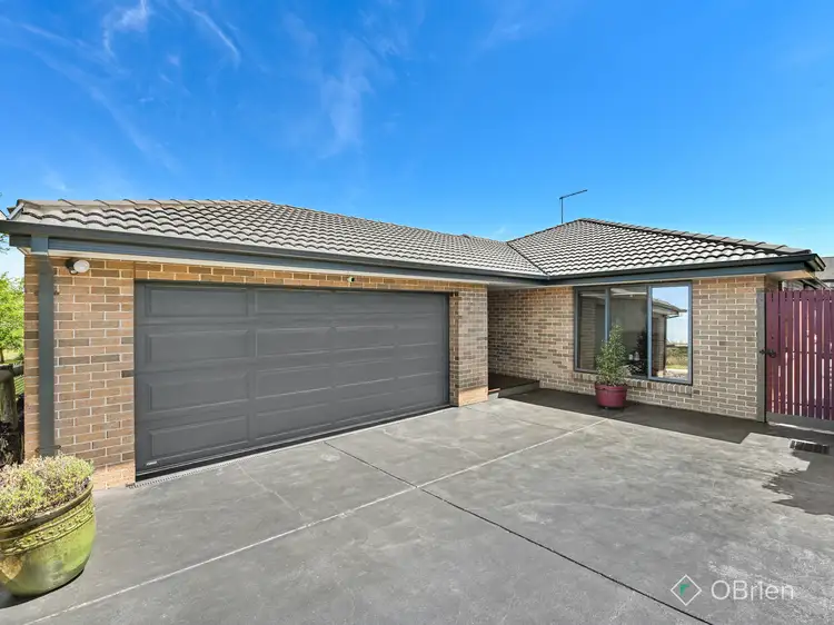 Third view of Homely house listing, 1 Selwyn Court, Skye VIC 3977