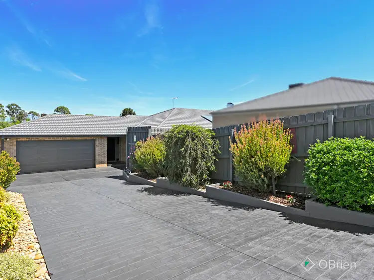 Fourth view of Homely house listing, 1 Selwyn Court, Skye VIC 3977