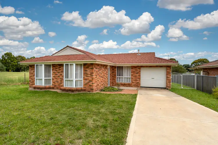 21 Taronga Avenue, Orange NSW 2800