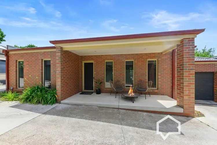 Main view of Homely unit listing, 2/17 Spring Gully Road, Quarry Hill VIC 3550