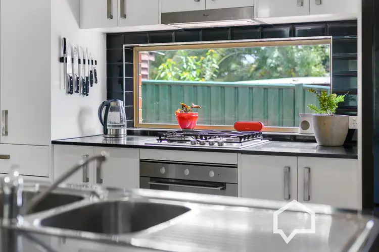 Fifth view of Homely unit listing, 2/17 Spring Gully Road, Quarry Hill VIC 3550