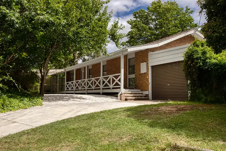1 Mcgivern Crescent, Kambah ACT 2902