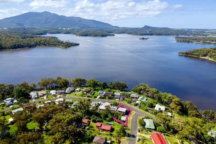37 Fairhaven Point Way, Wallaga Lake NSW 2546