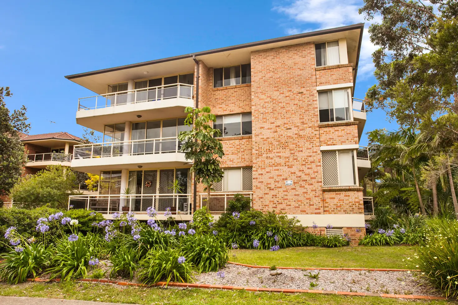 Main view of Homely unit listing, 4/33-35 Burke Road, Cronulla NSW 2230